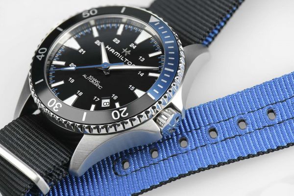 HAMILTON Khaki Scuba Auto