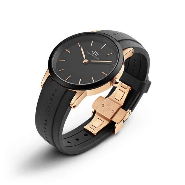 DANIEL WELLINGTON DANIEL WELLINGTON - ICONIC MOTION 40 mm